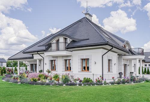 Jak dopasować stolarkę okienną do stylu i charakteru budynku?